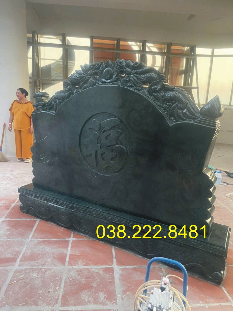 Điêu khắc cuốn thư đá
