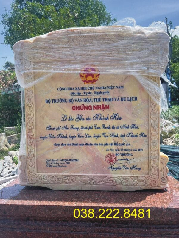 Khắc bia mộ 131 Nguyễn xiển, hà nội