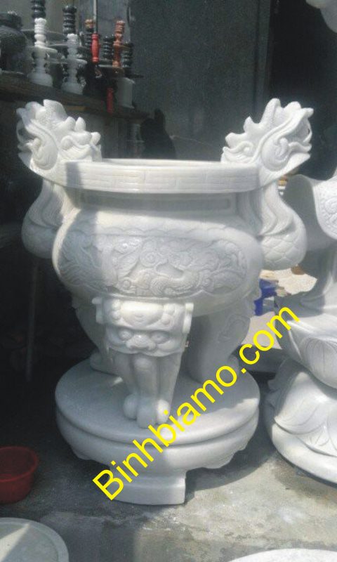Bán lư hương đá ngoài trời, đục thủ công mỹ nghệ đẹp.