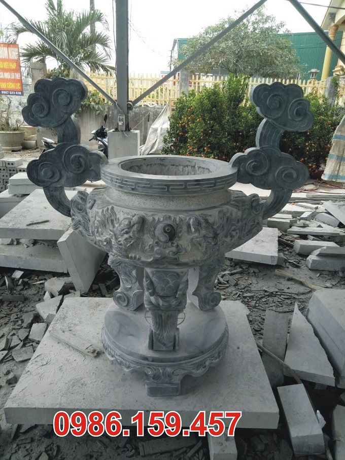 Bán lư hương đá ngoài trời, đục thủ công mỹ nghệ đẹp.