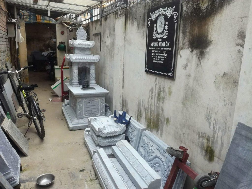 Chế tác mẫu mộ đá hai mái đẹp