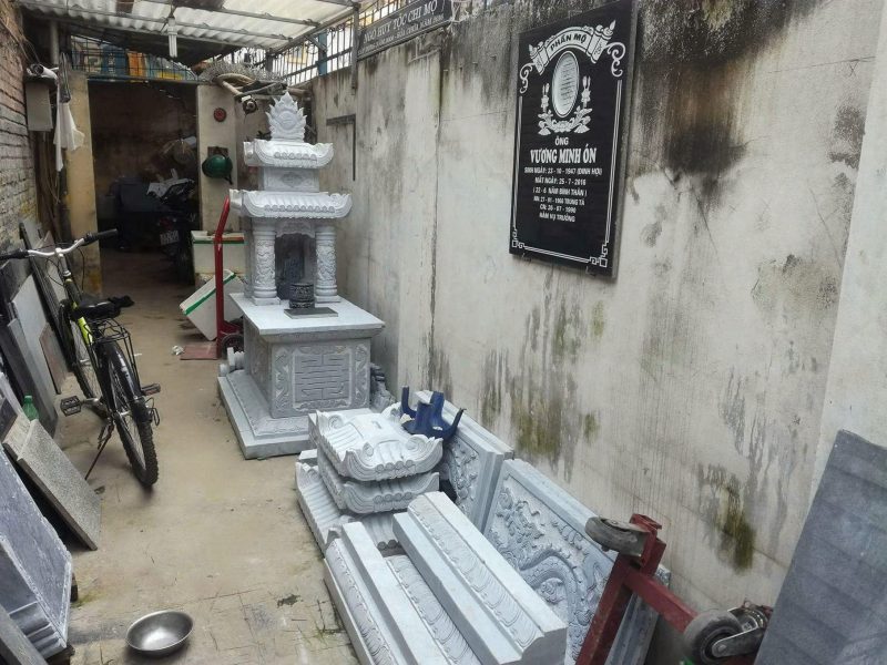 Chế tác mẫu mộ đá hai mái đẹp