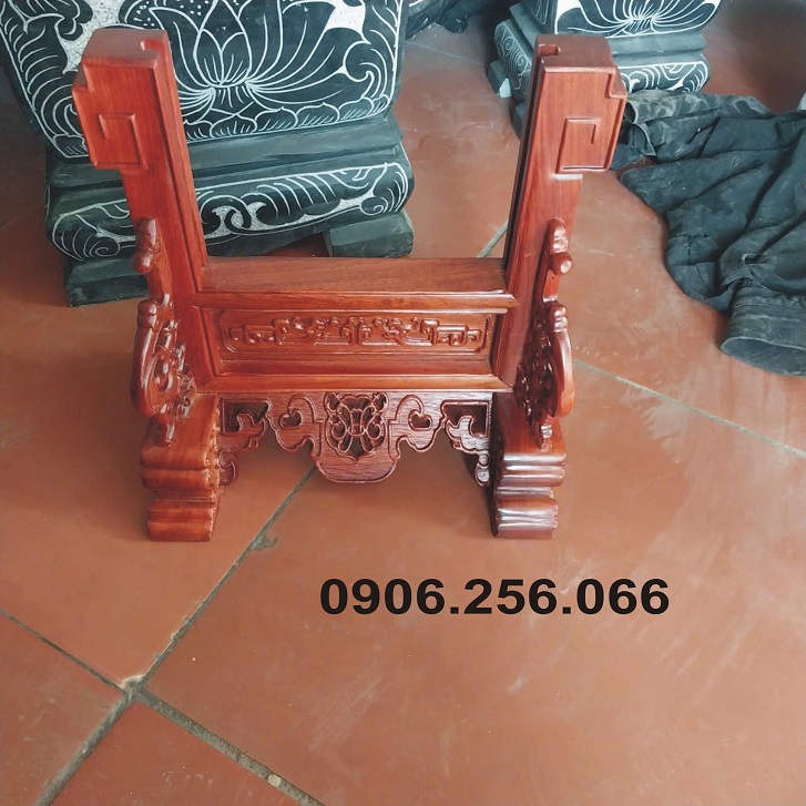 Khung ảnh chân đế gỗ hương đá