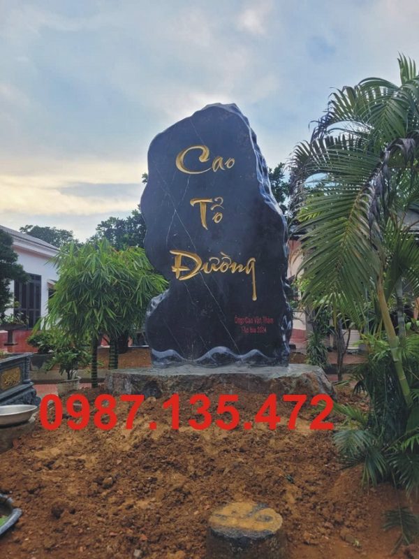 Khắc bia mộ tổ