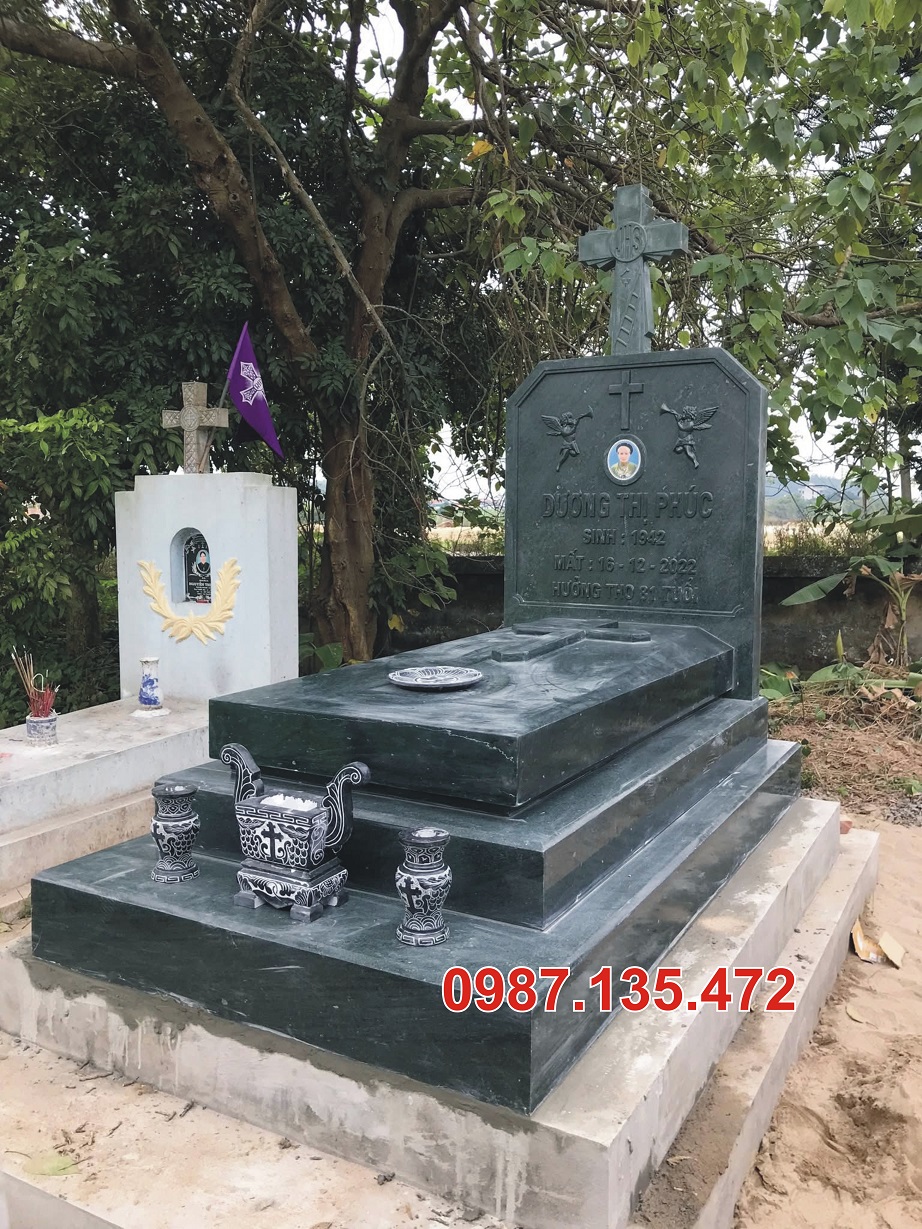 Khắc bia mộ đá công giáo